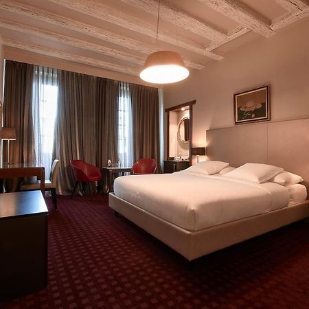 Hotel D'Alleves Geneva Exterior photo