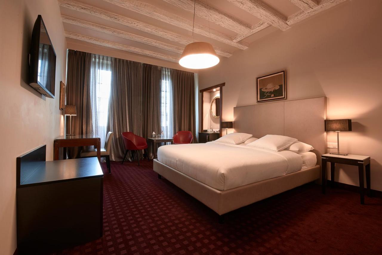 Hotel D'Alleves Geneva Exterior photo